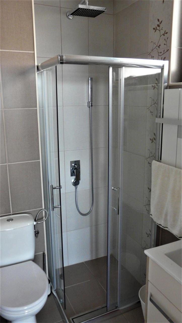 Apartman D52 Dvori コパオニク エクステリア 写真
