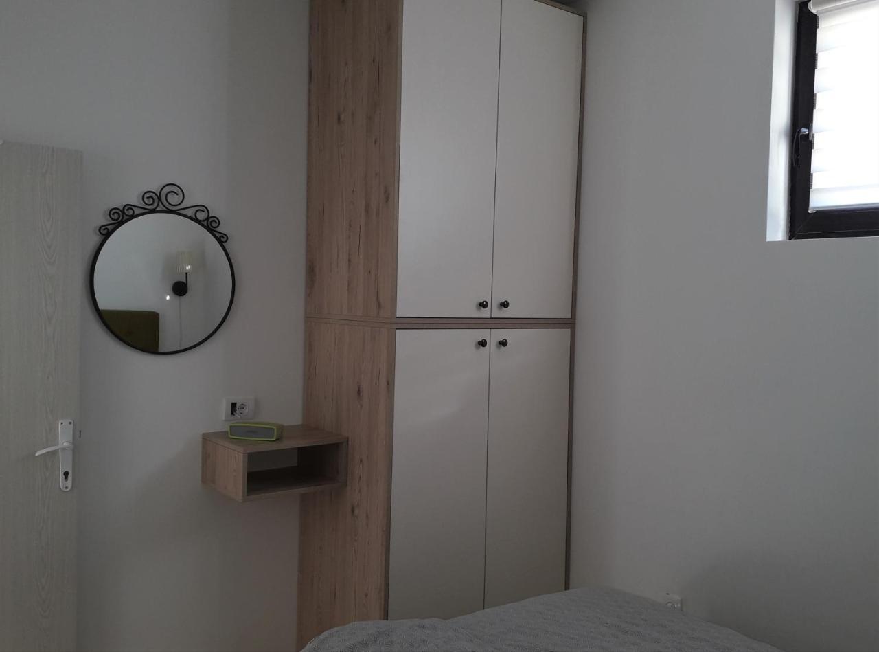 Apartman D52 Dvori コパオニク エクステリア 写真